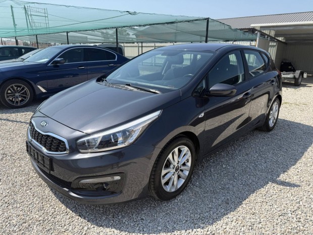 KIA CEE'D 1.4 Cvvt EX Prémium ++Kamera++Navi++Ü...