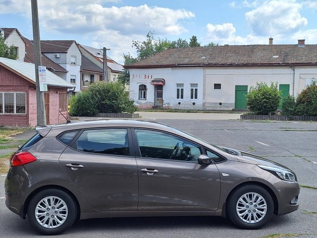 KIA CEE'D 1.4 Cvvt LX Magyarorszgi! 72.000 Km!