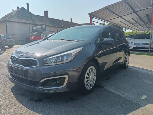 KIA CEE'D 1.4 Cvvt UEFA