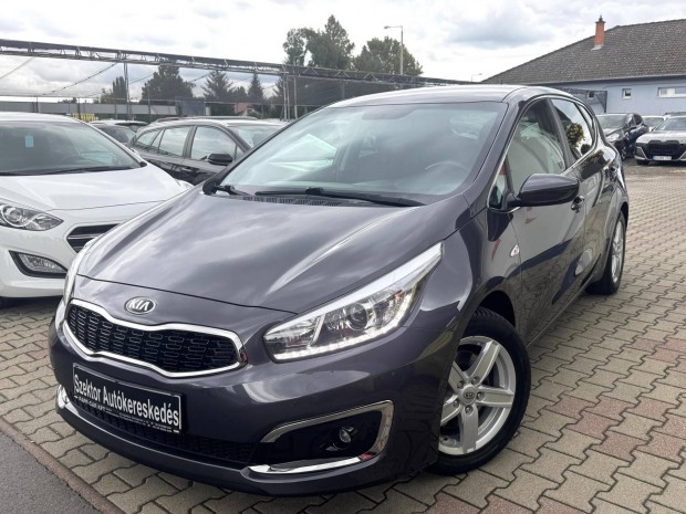KIA CEE'D 1.4 Cvvt UEFA Navigáció.Tolatókamera....