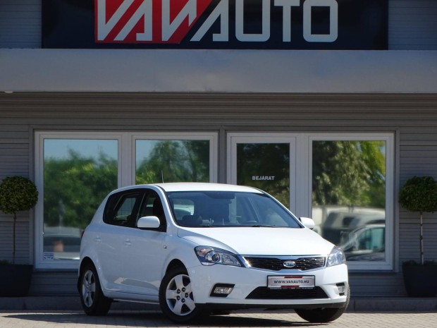 KIA CEE'D 1.4 EX 1.Tulaj-143eKM-Szervízkönyv-ME...