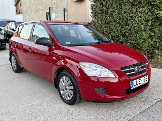 KIA CEE'D 1.4 EX Limited Magyarorszgi / Flbr...