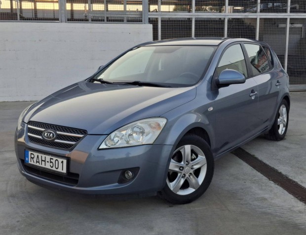 KIA CEE'D 1.4 EX Limited Plus