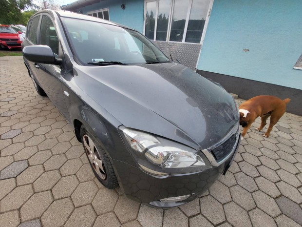 KIA CEE'D 1.4 LX Indul!