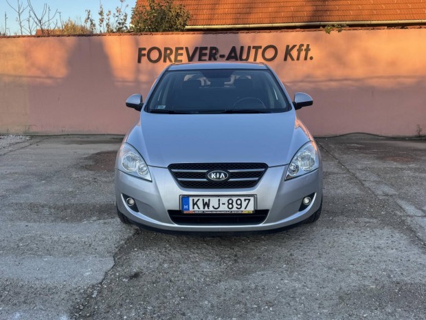 KIA CEE'D 1.4 LX Plus Foglalzva