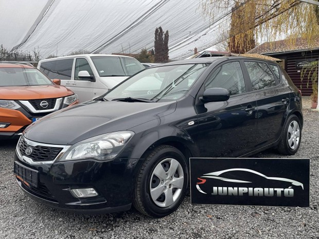 KIA CEE'D 1.4 Nagyon szp llapot szgk. 129.00...