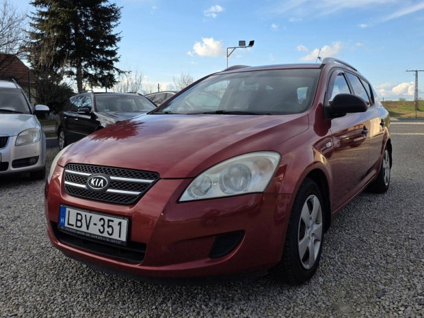 KIA CEE'D 1.6 CRDi EX