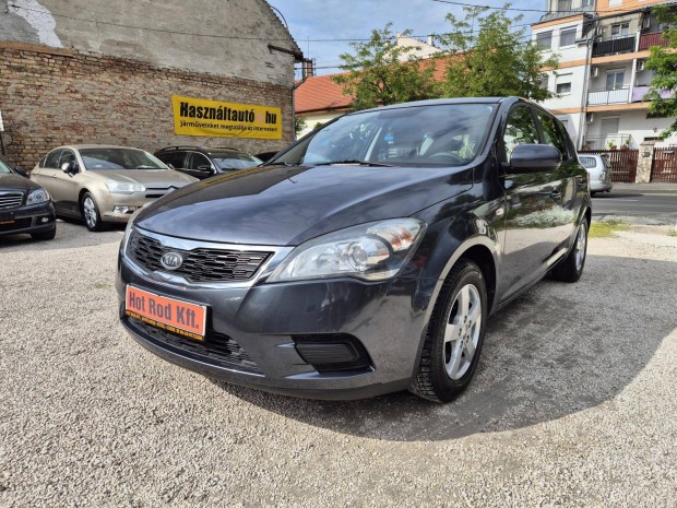KIA CEE'D 1.6 CRDi LX Klíma Szép Állapot 92000...