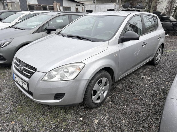 KIA CEE'D 1.6 CRDi LX Plus