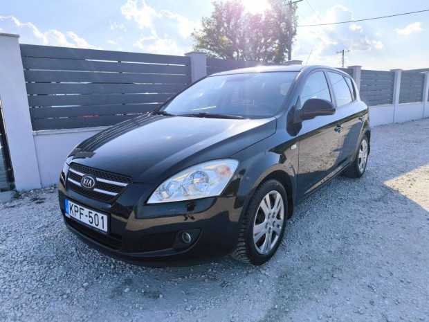 KIA CEE'D 1.6 EX Jéghideg digitklíma! Csere-bes...