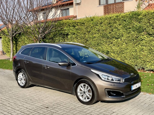KIA CEE'D 1.6 GDI EX Prmium DCT Automata Vlt...
