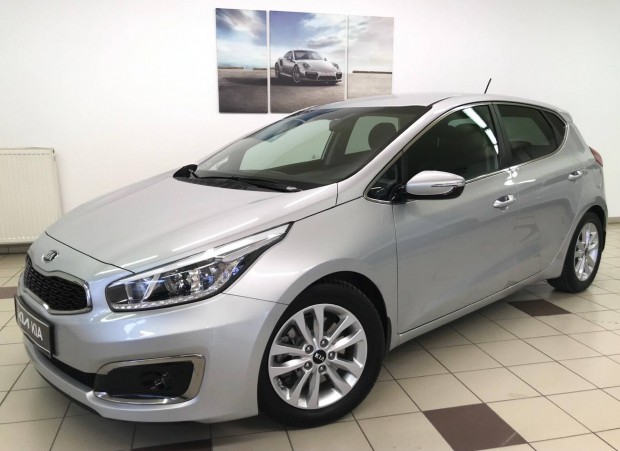 KIA CEE'D 1.6 GDI EX Prmium Navi+Kamera!Tempom...