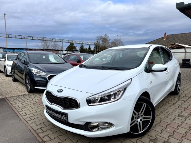 KIA CEE'D 1.6 GDI FIFA Limited 17-es Alufelni.K...