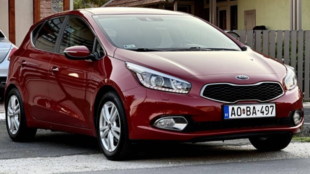 KIA CEE'D 1.6 GDI FIFA Prémium
