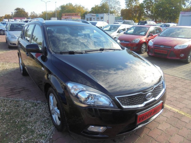 KIA CEE'D 1.6 LX Exclusive 6 Sebessg T RADAR T...