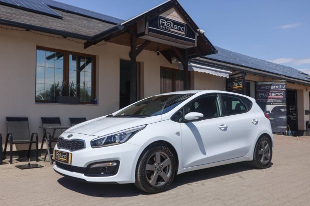 KIA CEE'D Ceed 1.4 MPI LX Vezetett Szervizkönyv...