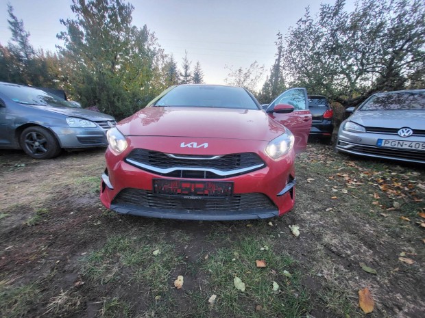 KIA CEE'D Ceed 1.5 T-GDI Platinum 33000km! Indul!