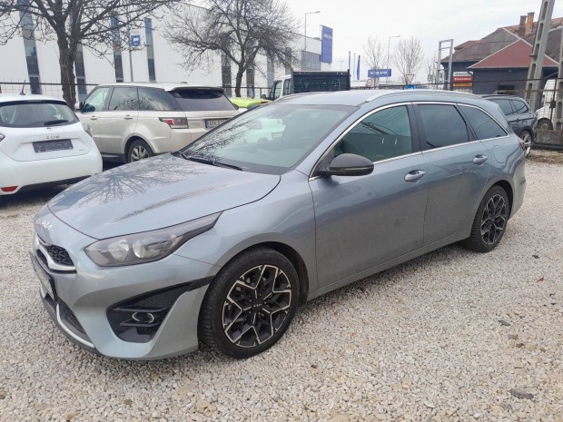 KIA CEE'D Ceed 1.6 CRDi HP Hybrid Platinum GT L...