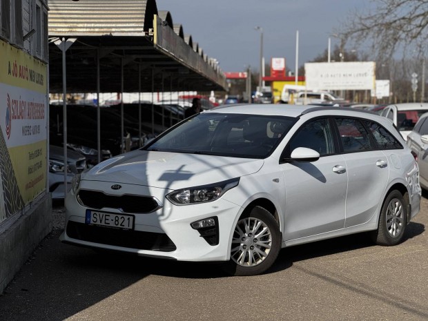 KIA CEE'D Ceed 1.6 CRDi HP Hybrid Silver ITT �s...