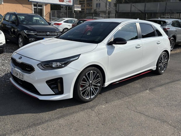 KIA CEE'D Ceed 1.6 T-GDI GT Vezetett Szervizkön...