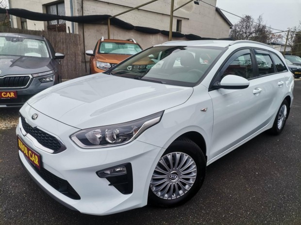 KIA CEE'D Ceed SW 1.4 T-GDI Silver M.o-i! Digit...