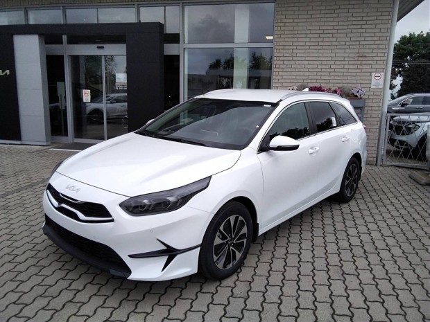 KIA CEE'D Ceed SW 1.5 T-GDI Gold DCT +PLUS Csom...