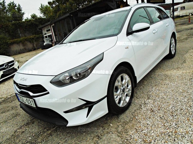 KIA CEE'D Ceed SW 1.5 T-GDI Gold Magyar! -Alig...