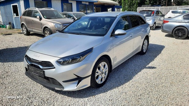 KIA CEE'D Ceed SW 1.5 T-GDI Gold Mo-i 1Tul.Sérm...