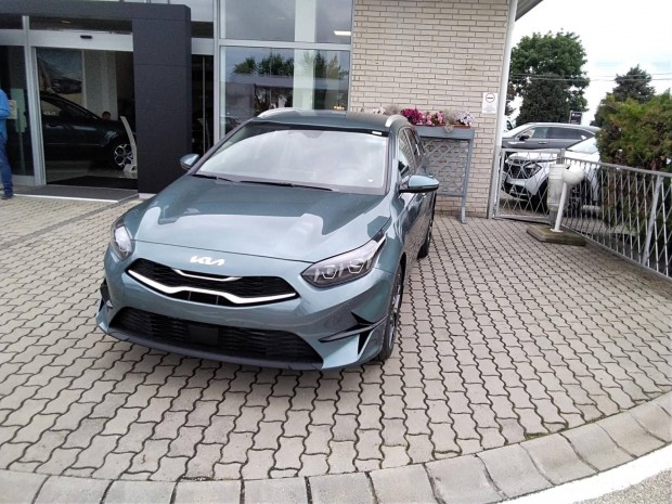 KIA CEE'D Ceed SW 1.5 T-GDI Gold Yucca Steel GR...