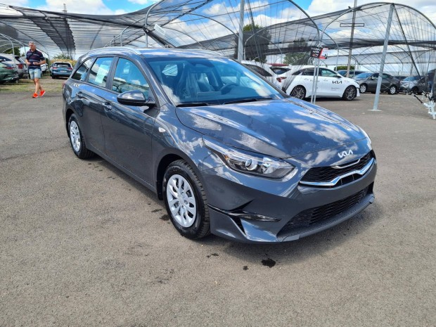 KIA CEE'D Ceed SW 1.5 T-GDI Gold +PLUS+ADA Csom...