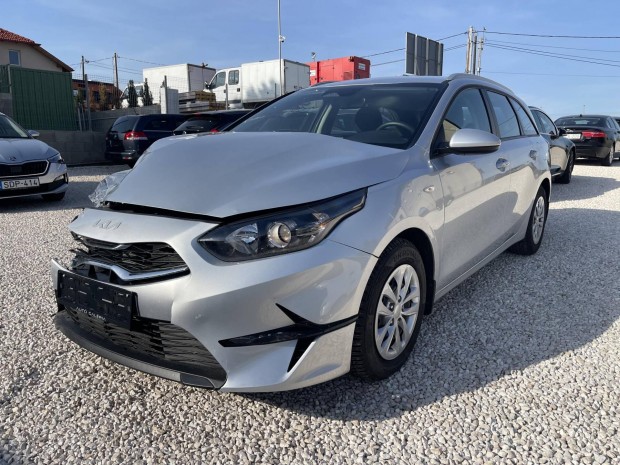 KIA CEE'D Ceed SW 1.5 T-GDI Silver DCT 27% Áfa...