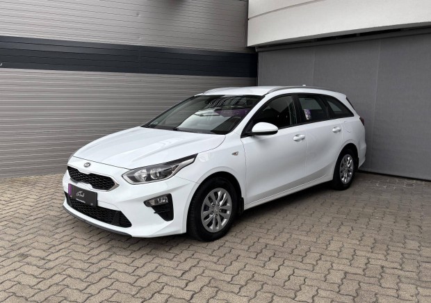 KIA CEE'D Ceed SW 1.6 CRDi HP Hybrid Bronze GAR...