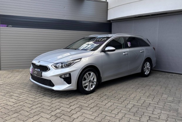 KIA CEE'D Ceed SW 1.6 CRDi HP Hybrid Gold Garan...