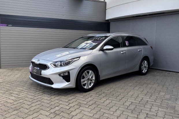 KIA CEE'D Ceed SW 1.6 CRDi HP Hybrid Gold Garan...