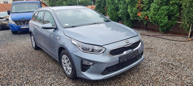 KIA CEE'D Ceed SW 1.6 CRDi HP Hybrid Platinum