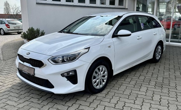 KIA CEE'D Ceed SW 1.6 CRDi HP Silver Garancival!