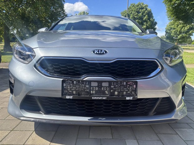 KIA CEE'D Ceed SW 1.6 CRDi LP Silver Vision 156...
