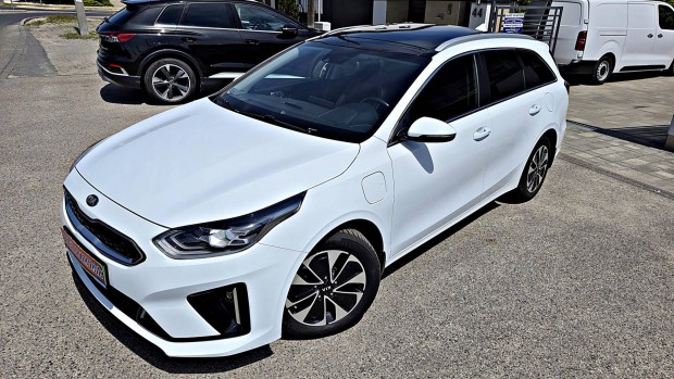KIA CEE'D Ceed SW 1.6 GDI Phev Gold DCT Plug-IN...