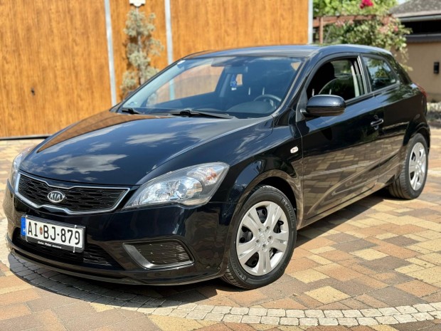 KIA CEE'D Pro1.4 L 37000Km Egy gazds