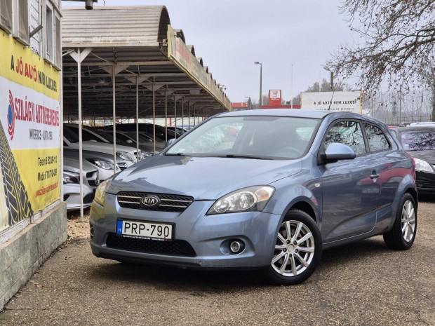 KIA CEE'D Pro1.6 CRDi EX ITT s Most Akci!!! S...