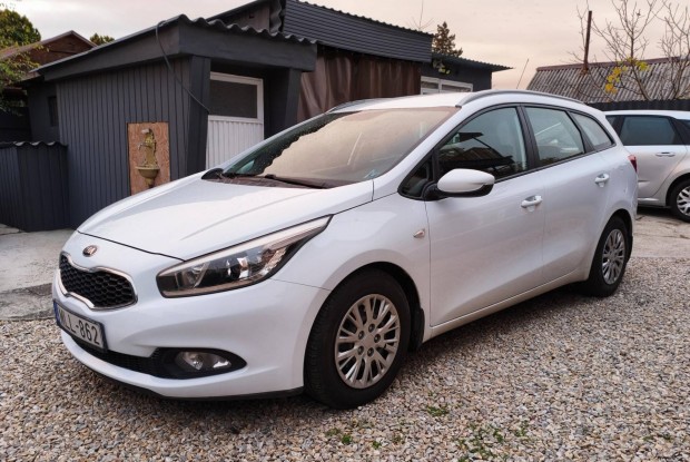 KIA CEE'D SW 1.4 CRDI EX Mo-i aut Els Tulajdo...