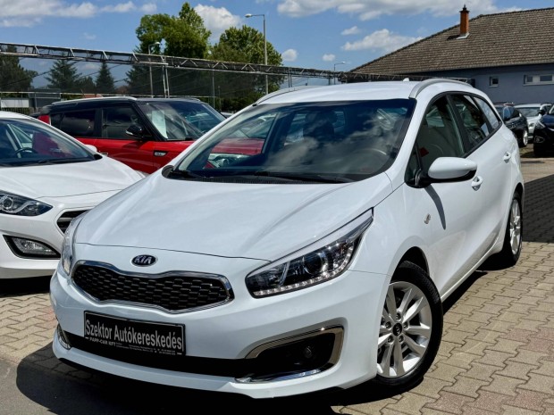 KIA CEE'D SW 1.4 Cvvt EX Prémium 56000Km!Navigá...