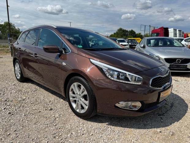 KIA CEE'D SW 1.4 Cvvt Jubileum Hitel! Csere-Bes...