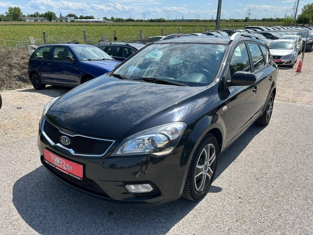 KIA CEE'D SW 1.4 LX 3 v garancival . ellenrz...