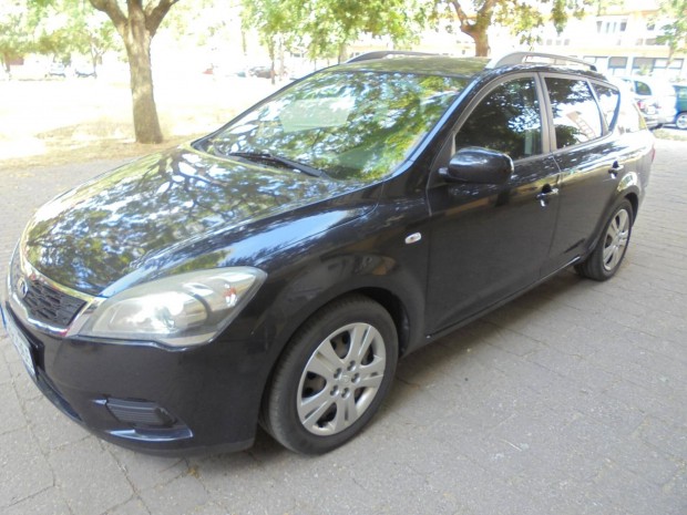 KIA CEE'D SW 1.4 LX Exclusive Dinamics ECO