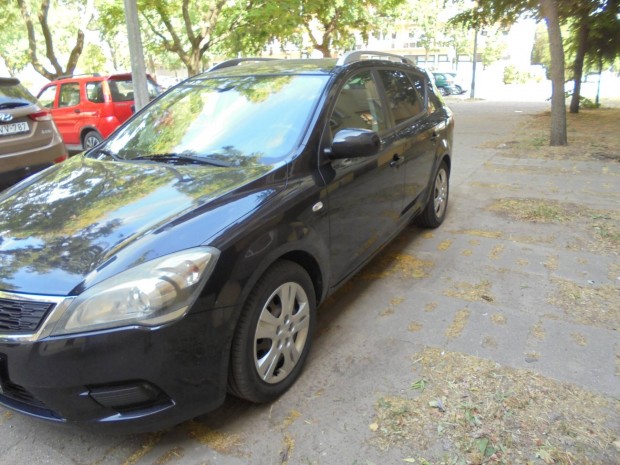KIA CEE'D SW 1.4 LX Exclusive Dinamics ECO