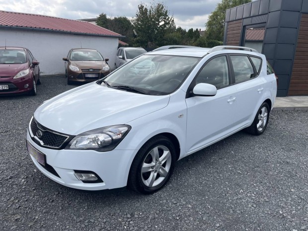 KIA CEE'D SW 1.4 LX Exclusive Garantlt kevs k...