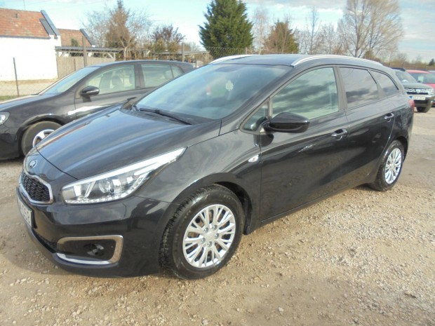 KIA CEE'D SW 1.6 CRDI EX Limited ECO Dynamics 8...