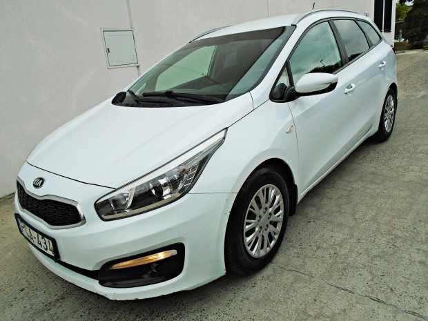 KIA CEE'D SW 1.6 CRDI EX Limited Végig Magyar!1...