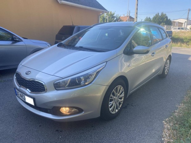 KIA CEE'D SW 1.6 CRDI LX Akr 1 v Garancival